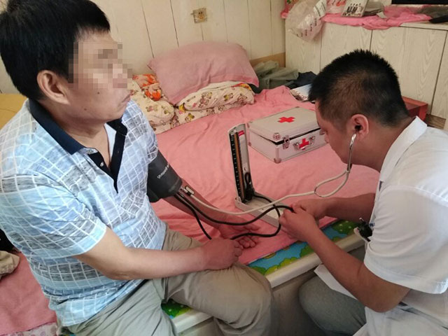 迎秋送暖,安宁慈善服务中心第六期志愿者活动